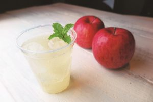 長野県産りんごのスカッシュ2