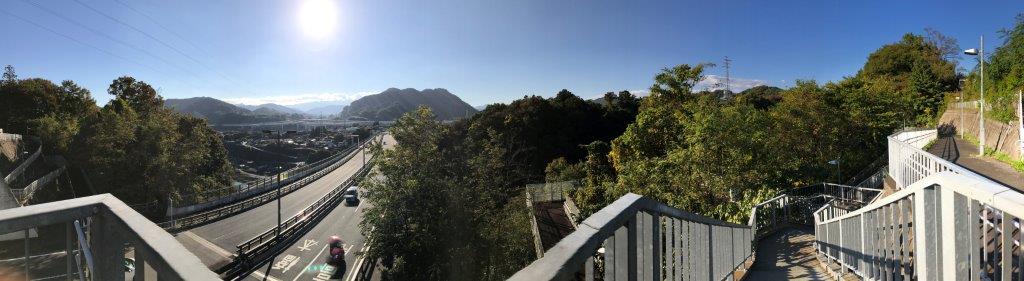 ③